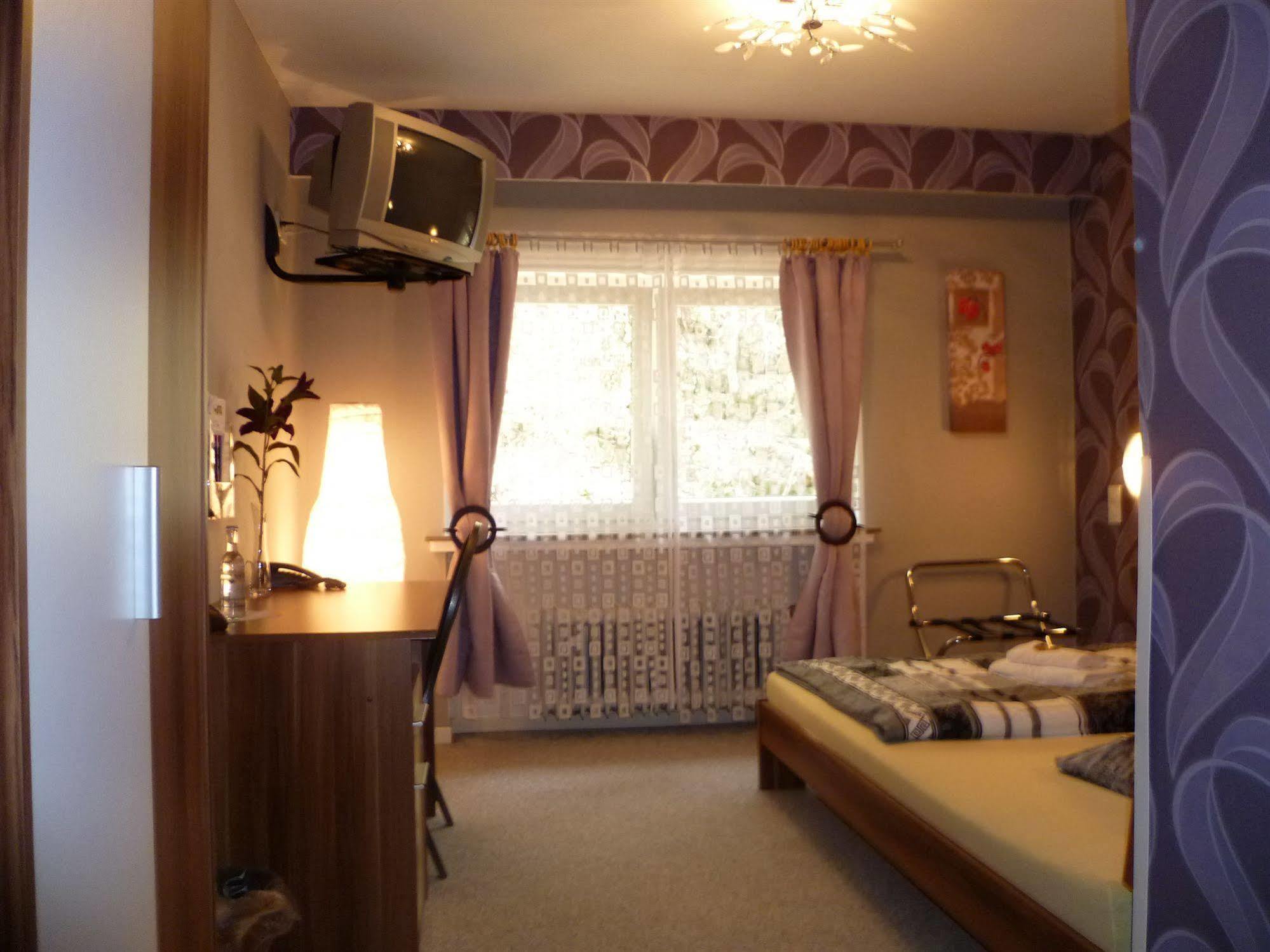 Hotel Alte Poststation Оверат Экстерьер фото